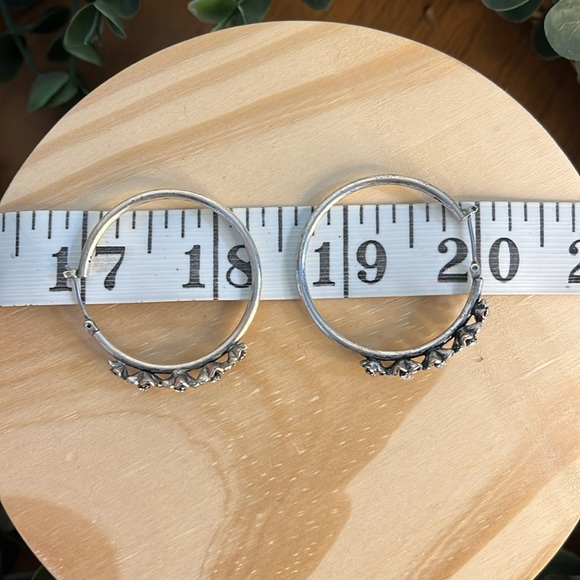 Fossil floral hoop earrings, sterling silver with crystals - Picture 3 of 3